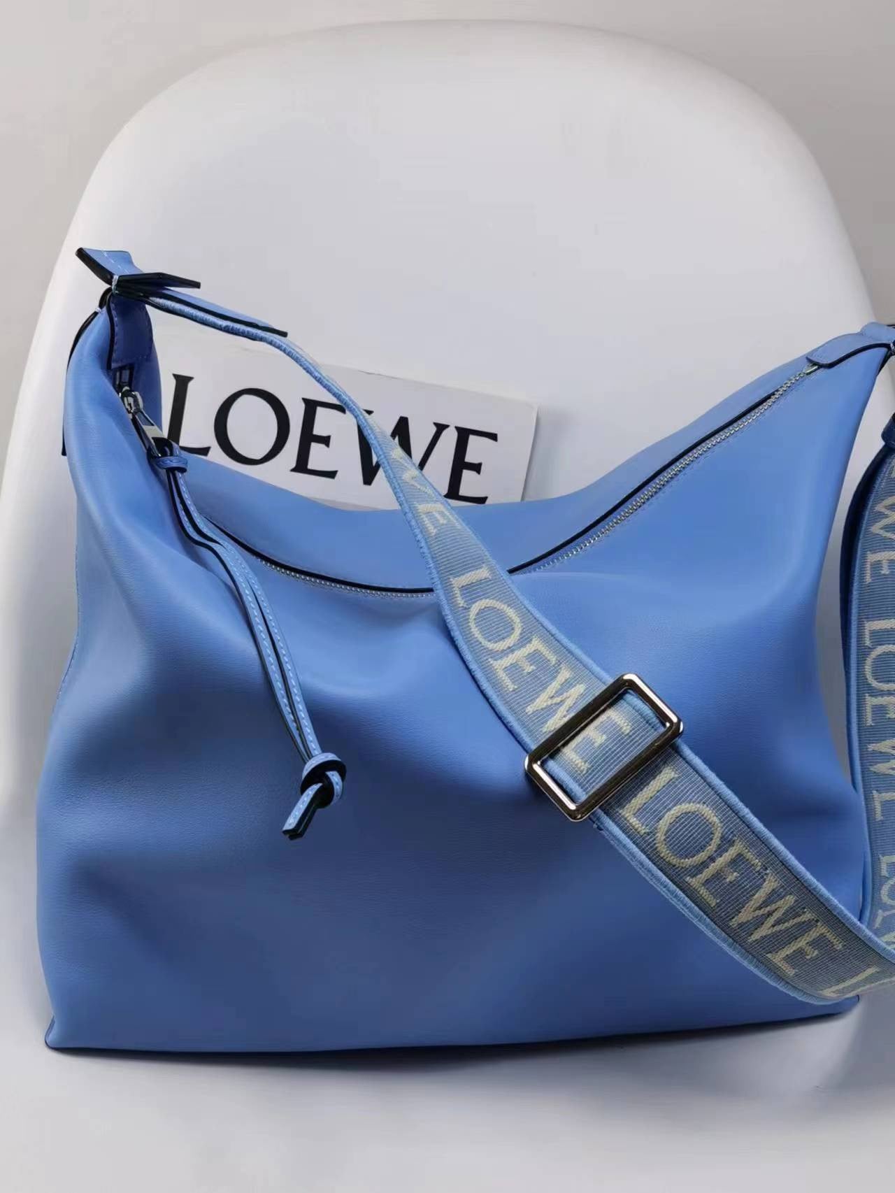 LW Messenger Bag