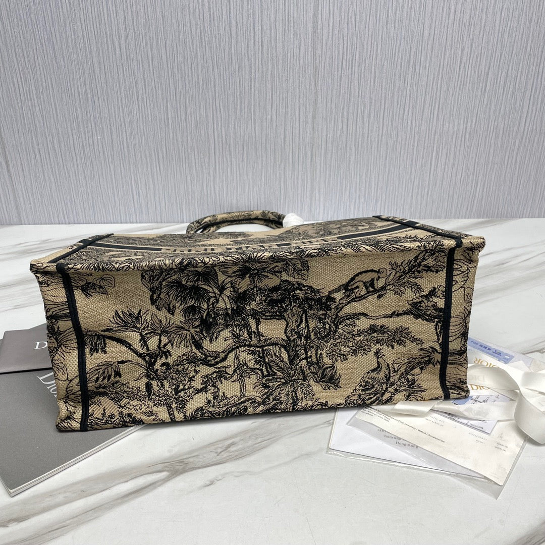 CD Book Tote
