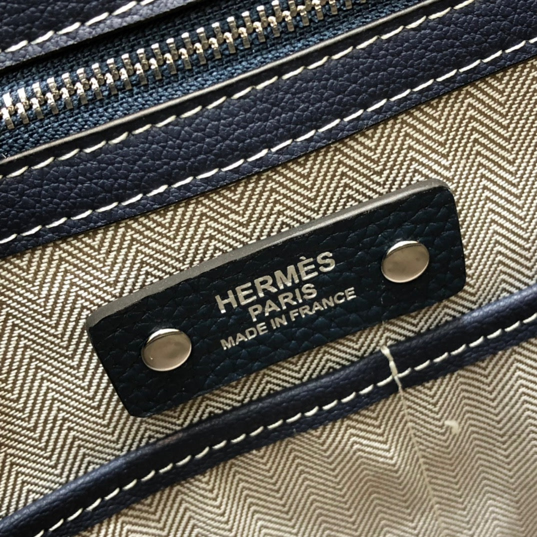 HMS Briefcase