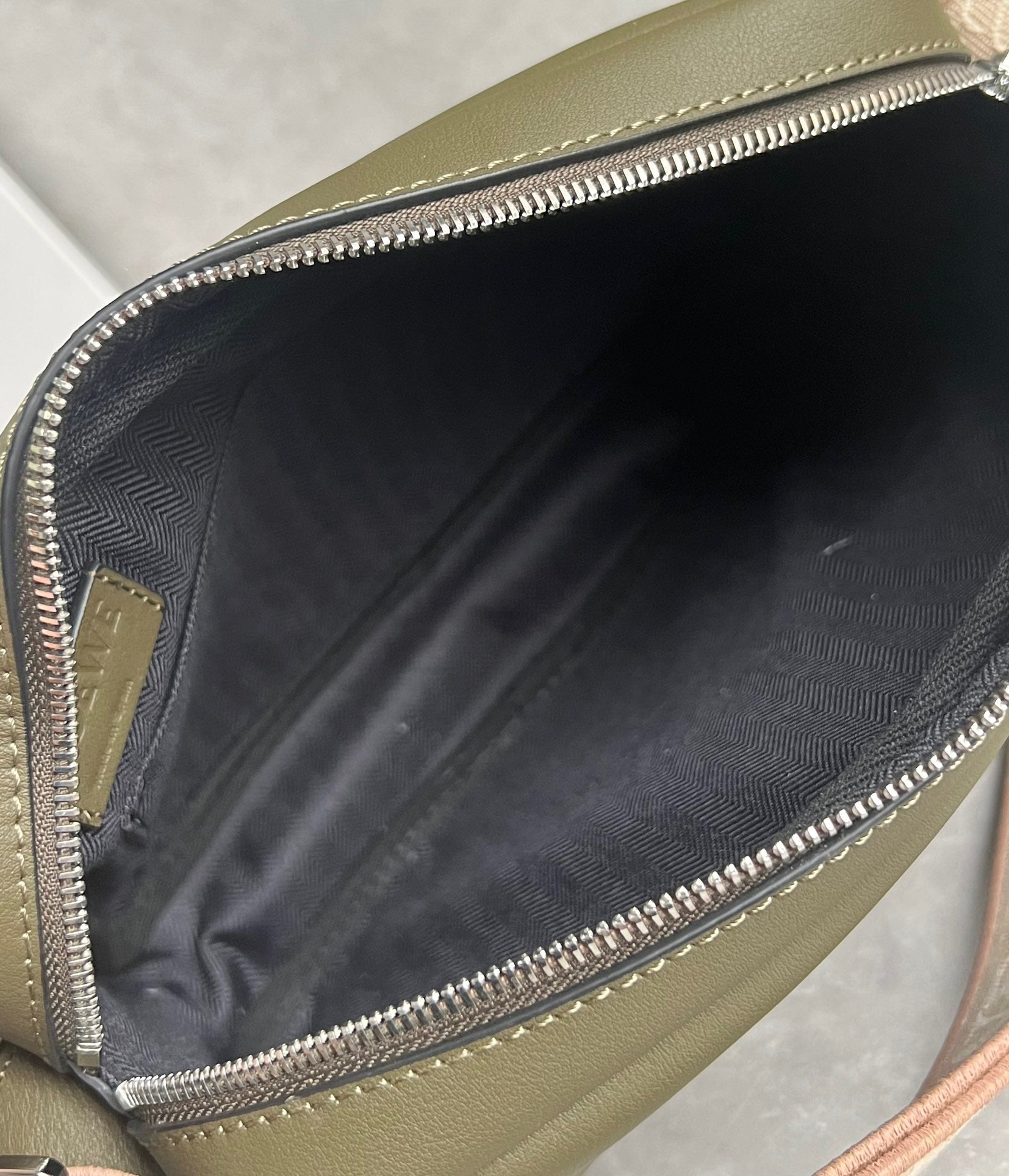 LW Messenger Bag