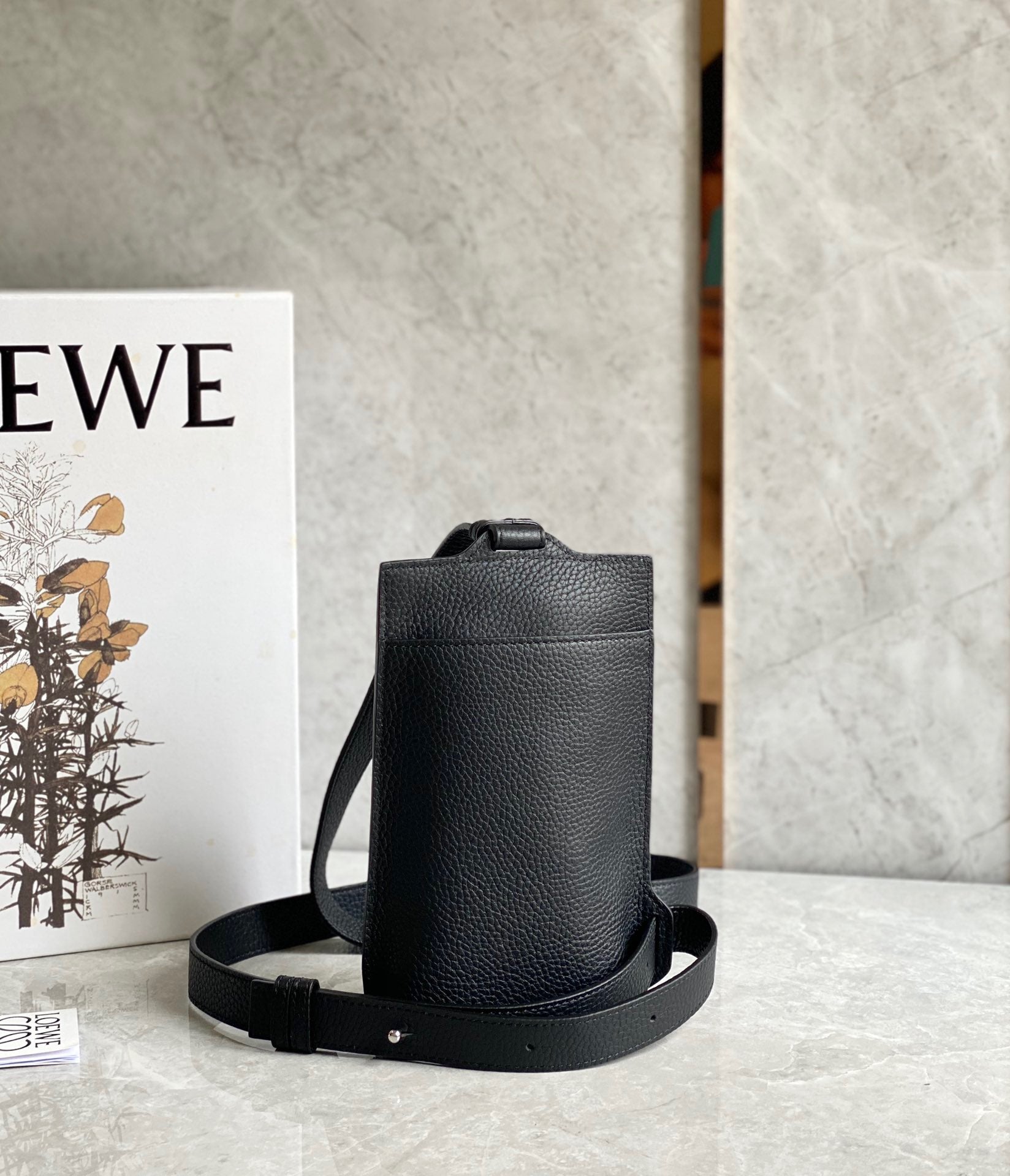 LW Sling Bag