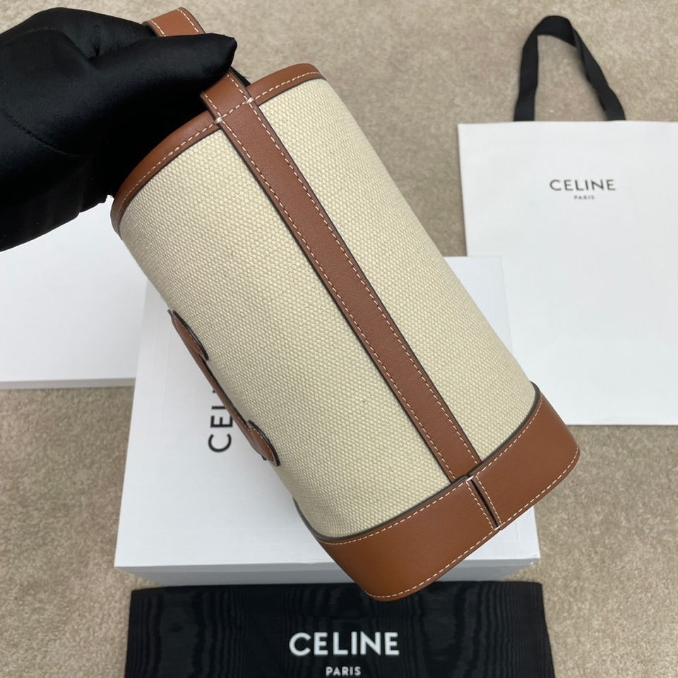CE Triomphe Bucket