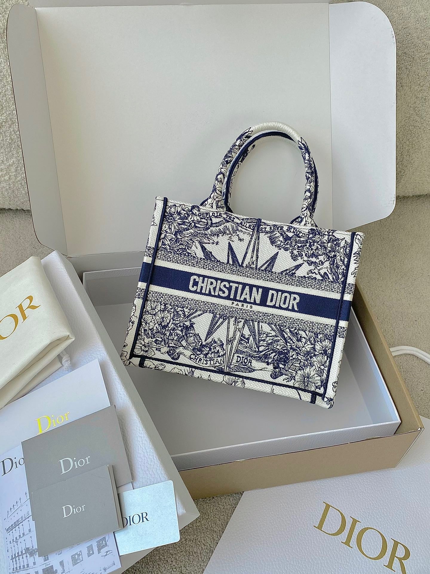 CD Book Tote