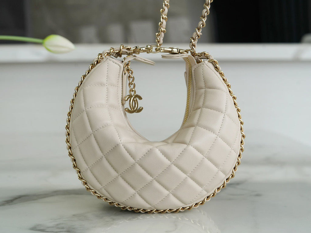 CNL 23p Hobo Bag