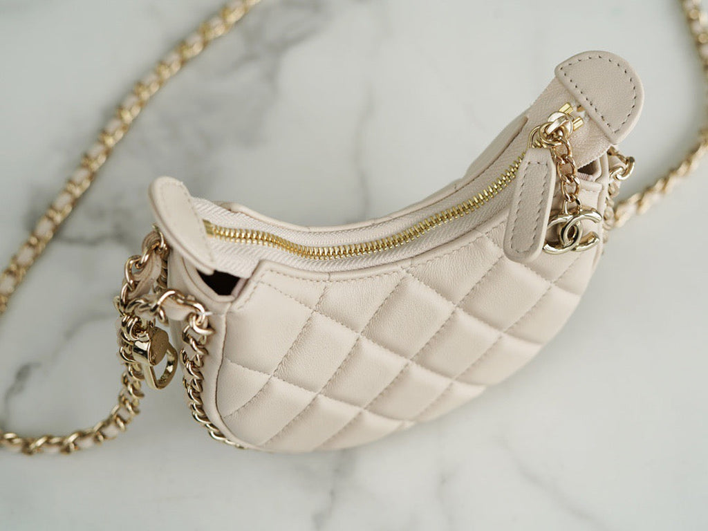 CNL 23p Hobo Bag