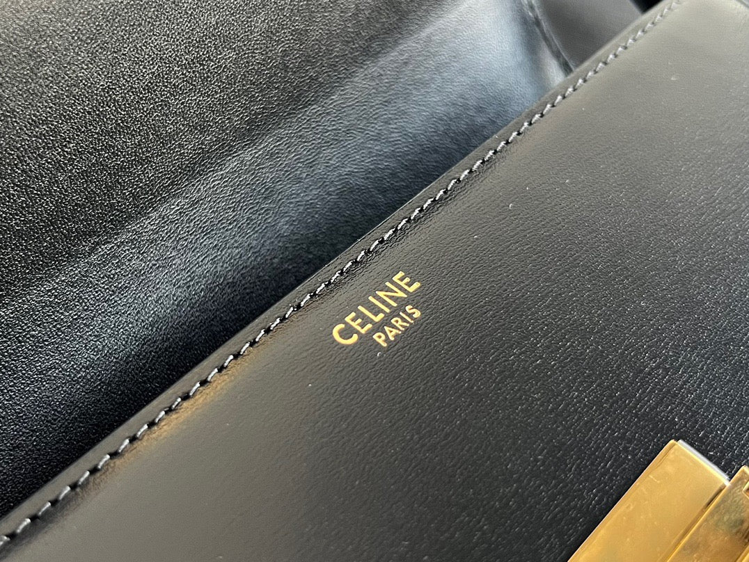 CE Triomphe Hobo