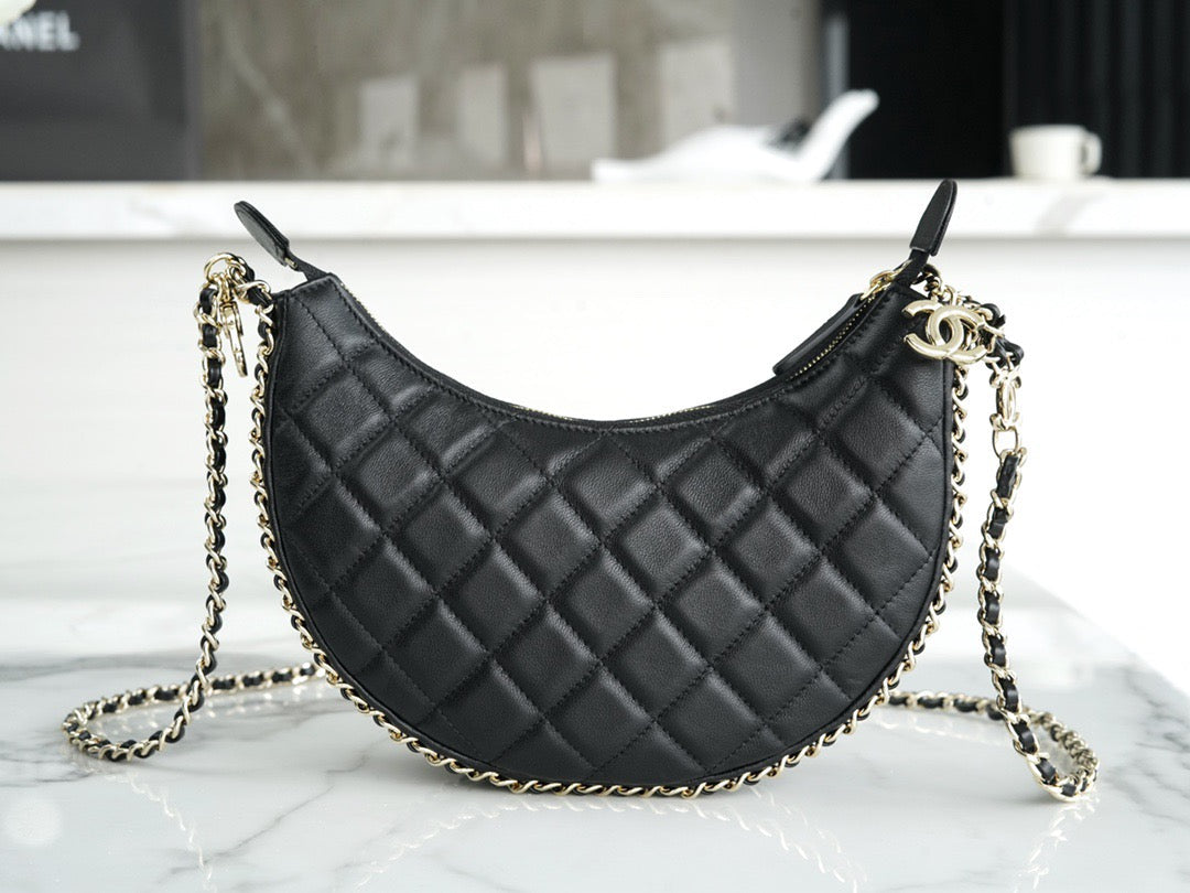 CNL 23p Hobo Bag