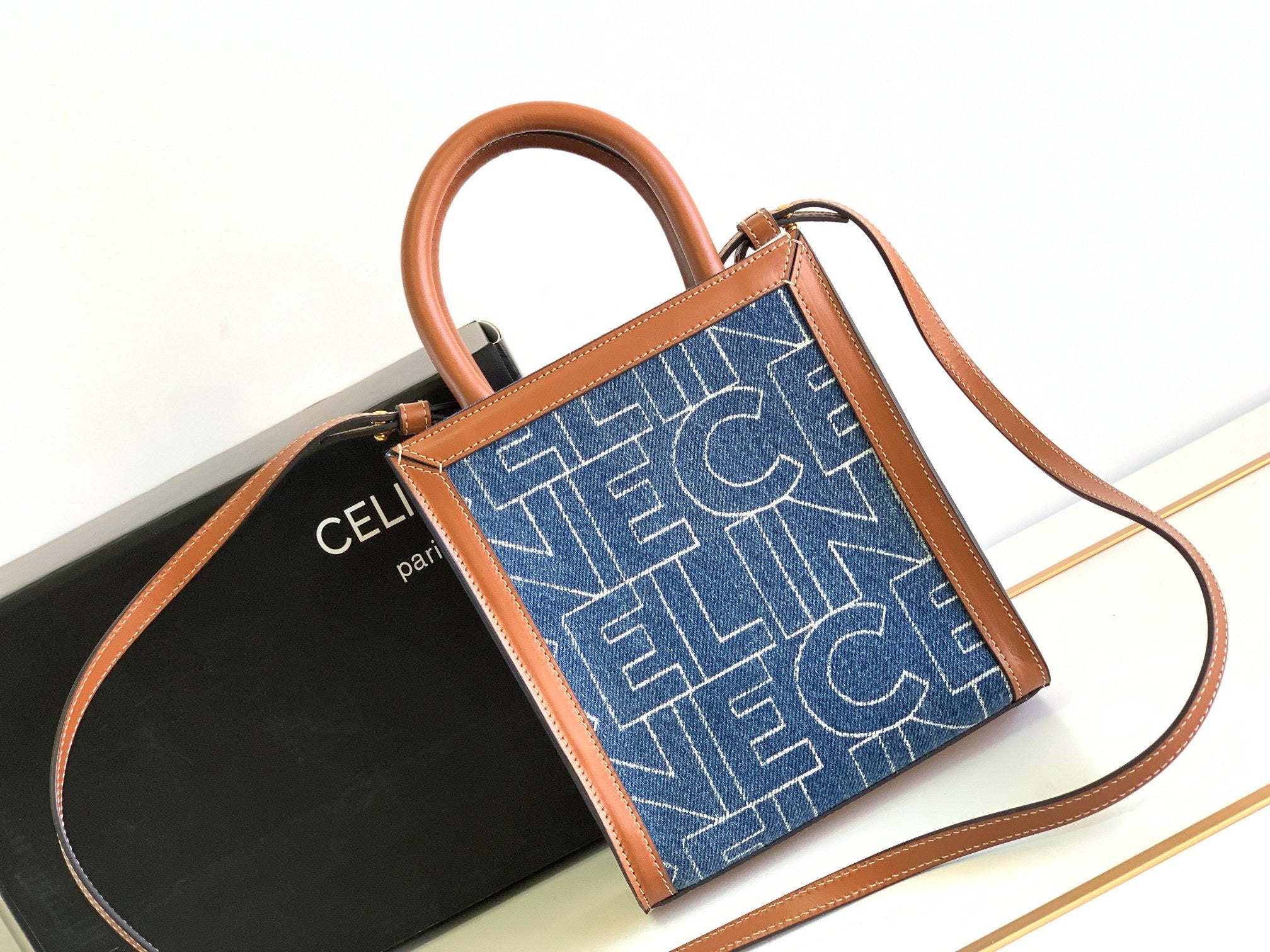 CE Tote