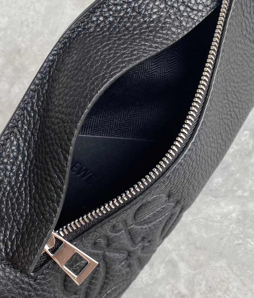 LW Sling Bag