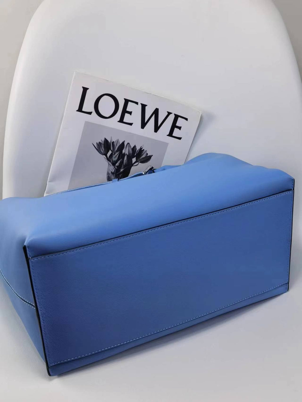 LW Messenger Bag
