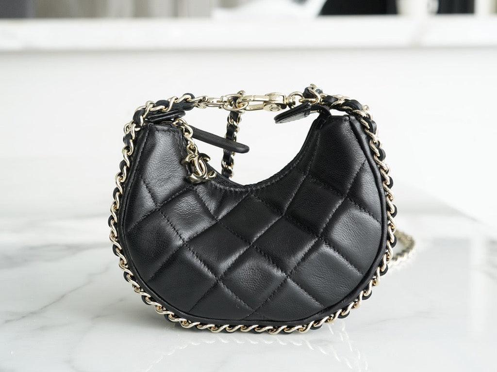 CNL 23p Hobo Bag