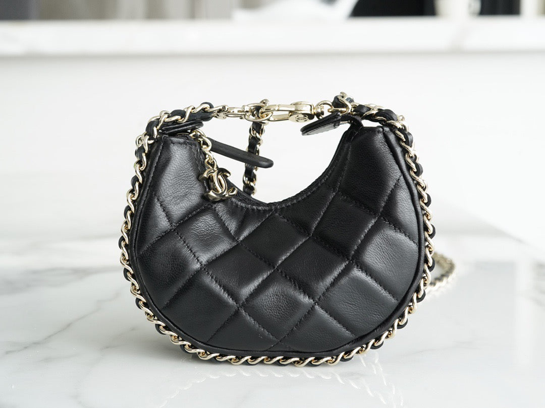 CNL 23p Hobo Bag
