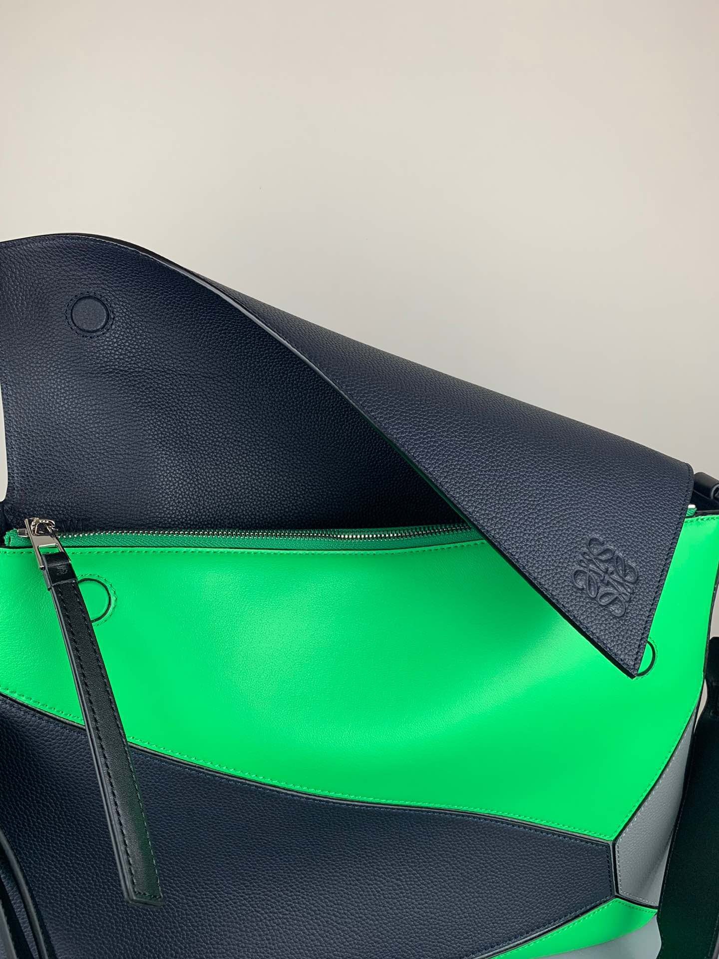 LW Puzzle Bag
