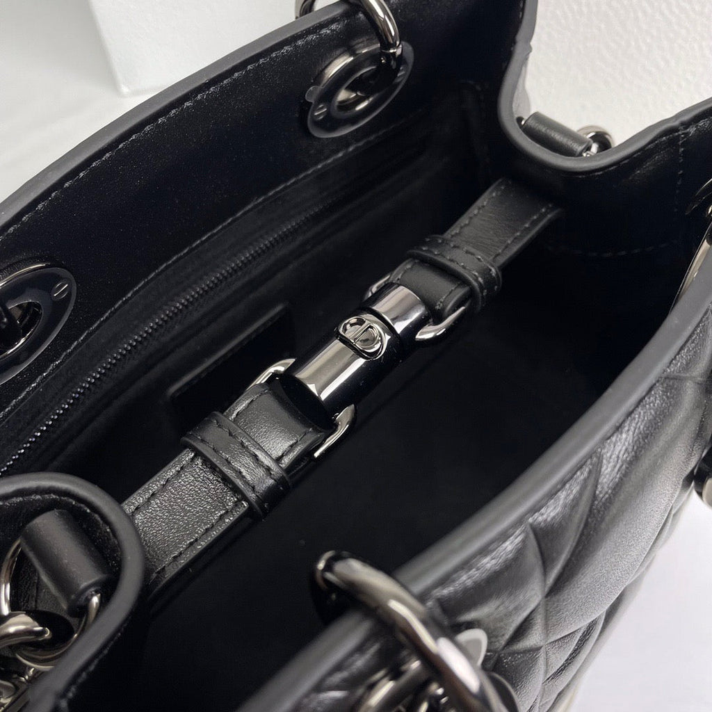 CD Handbag
