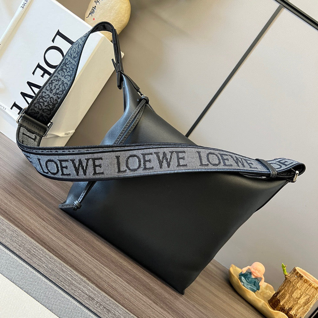 LW Messenger Bag