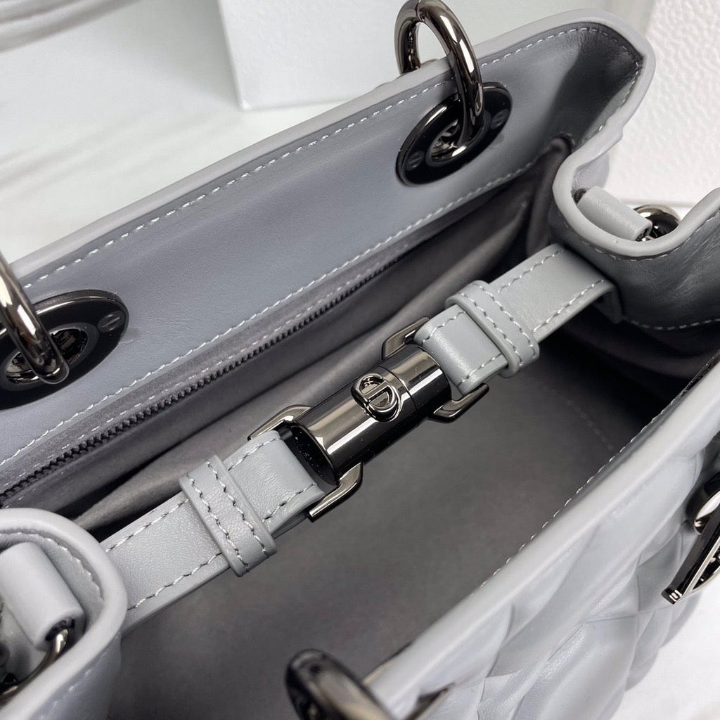 CD Handbag