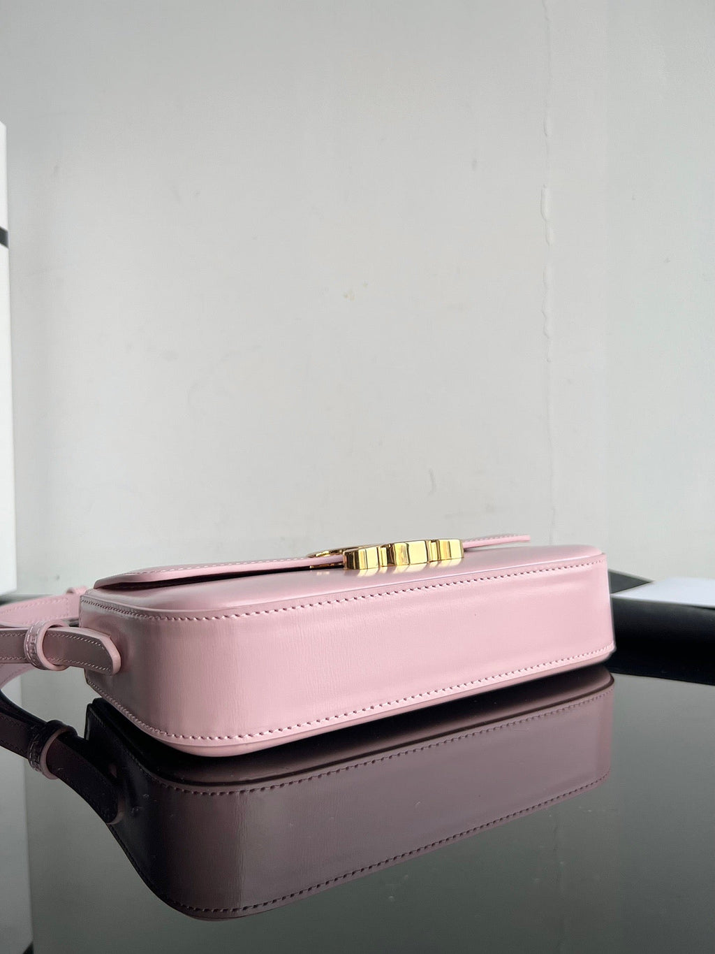 CE Triomphe Hobo