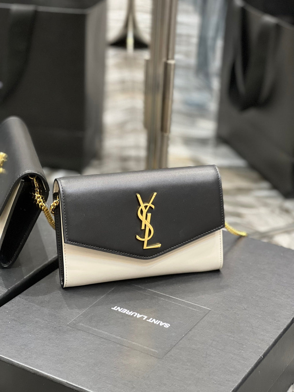 YVT Envelope