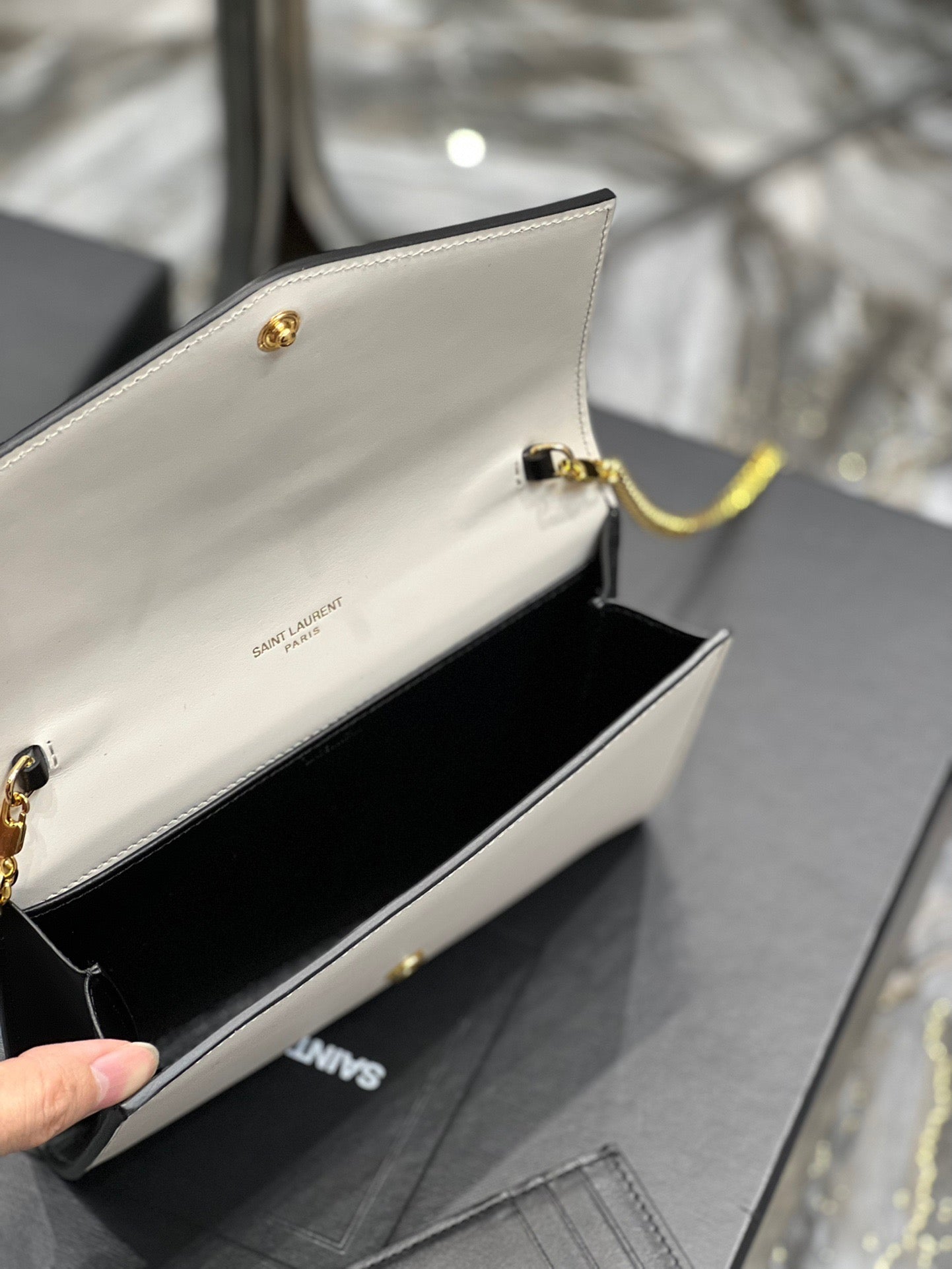 YVT Envelope