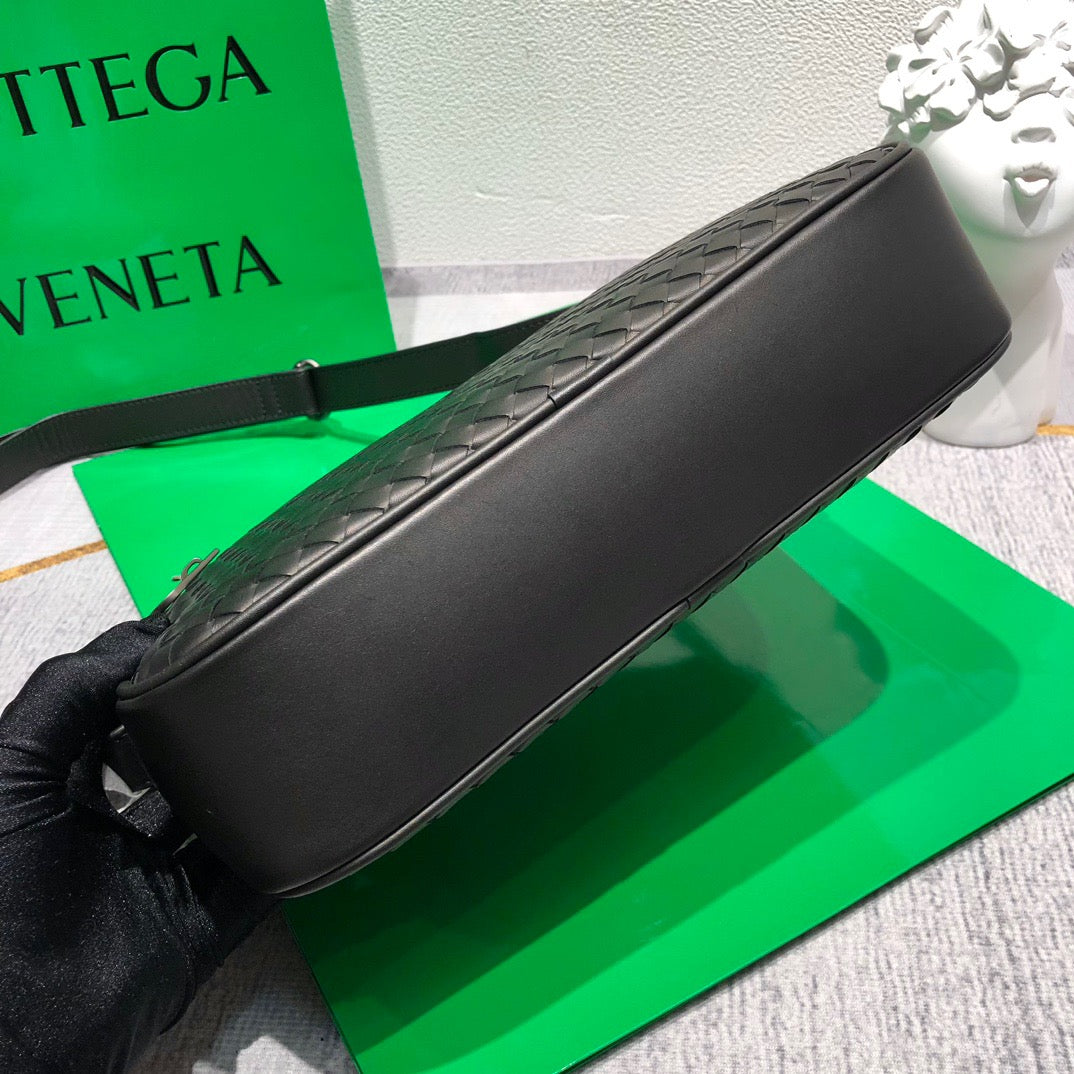 BTV Messenger Bag