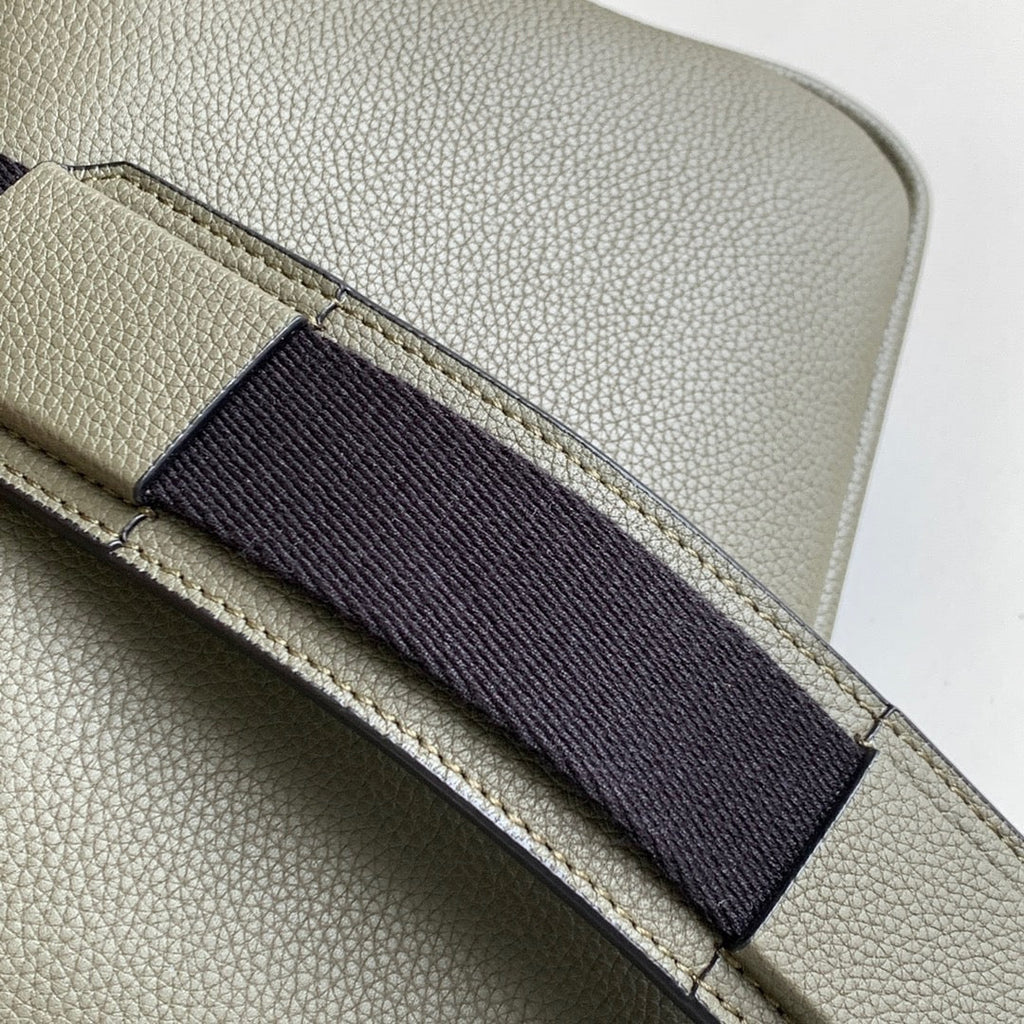 LW Messenger Bag