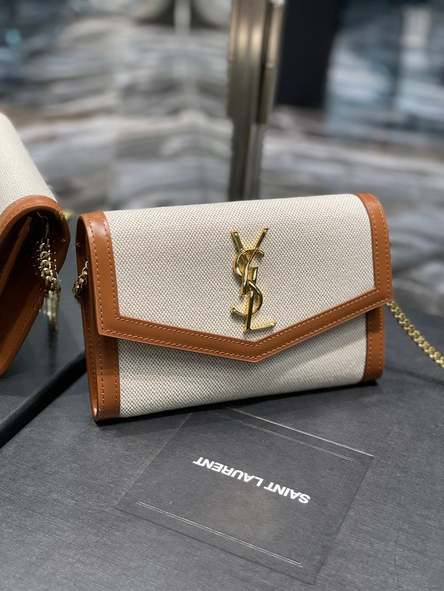 YVT Envelope