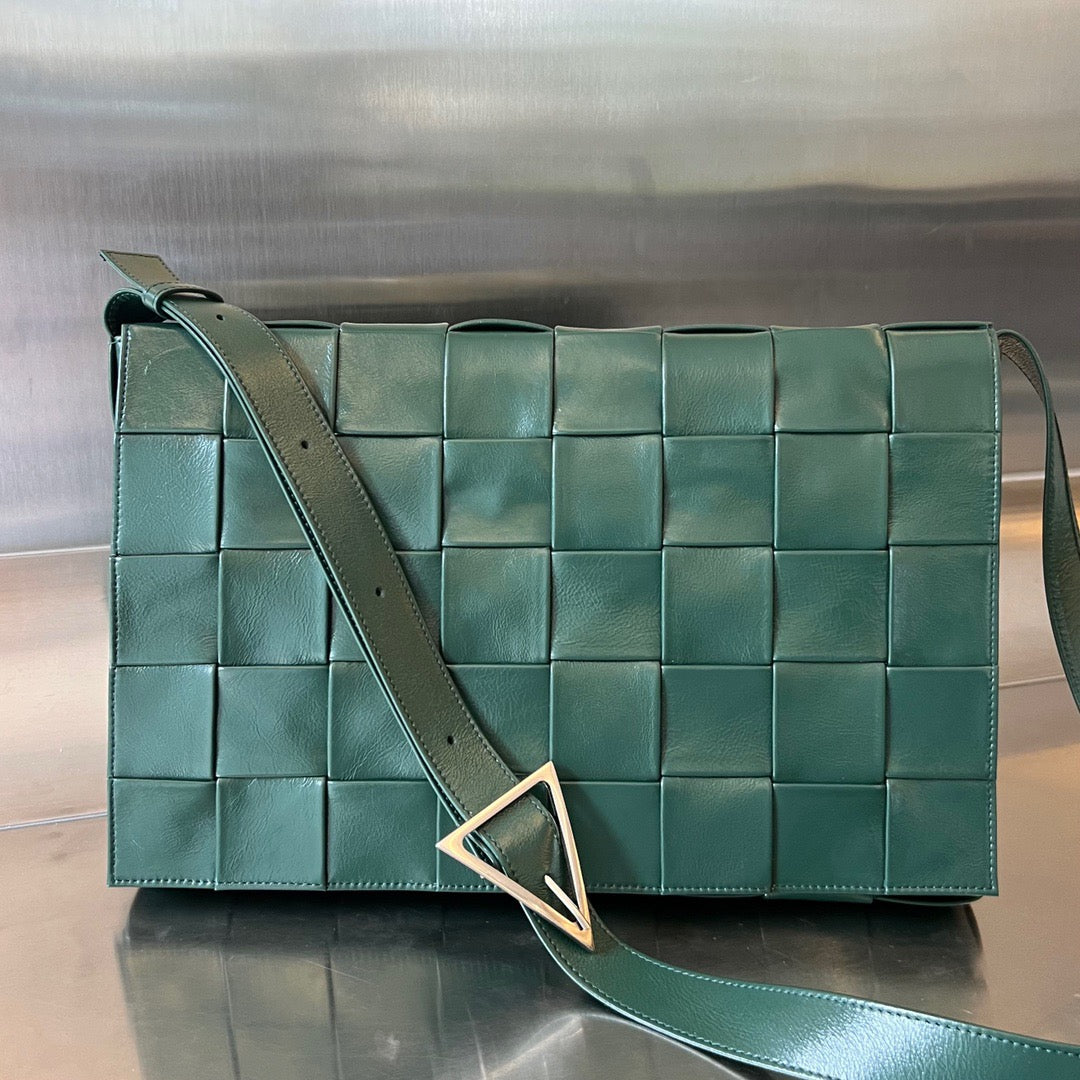 BTV Messenger Bag