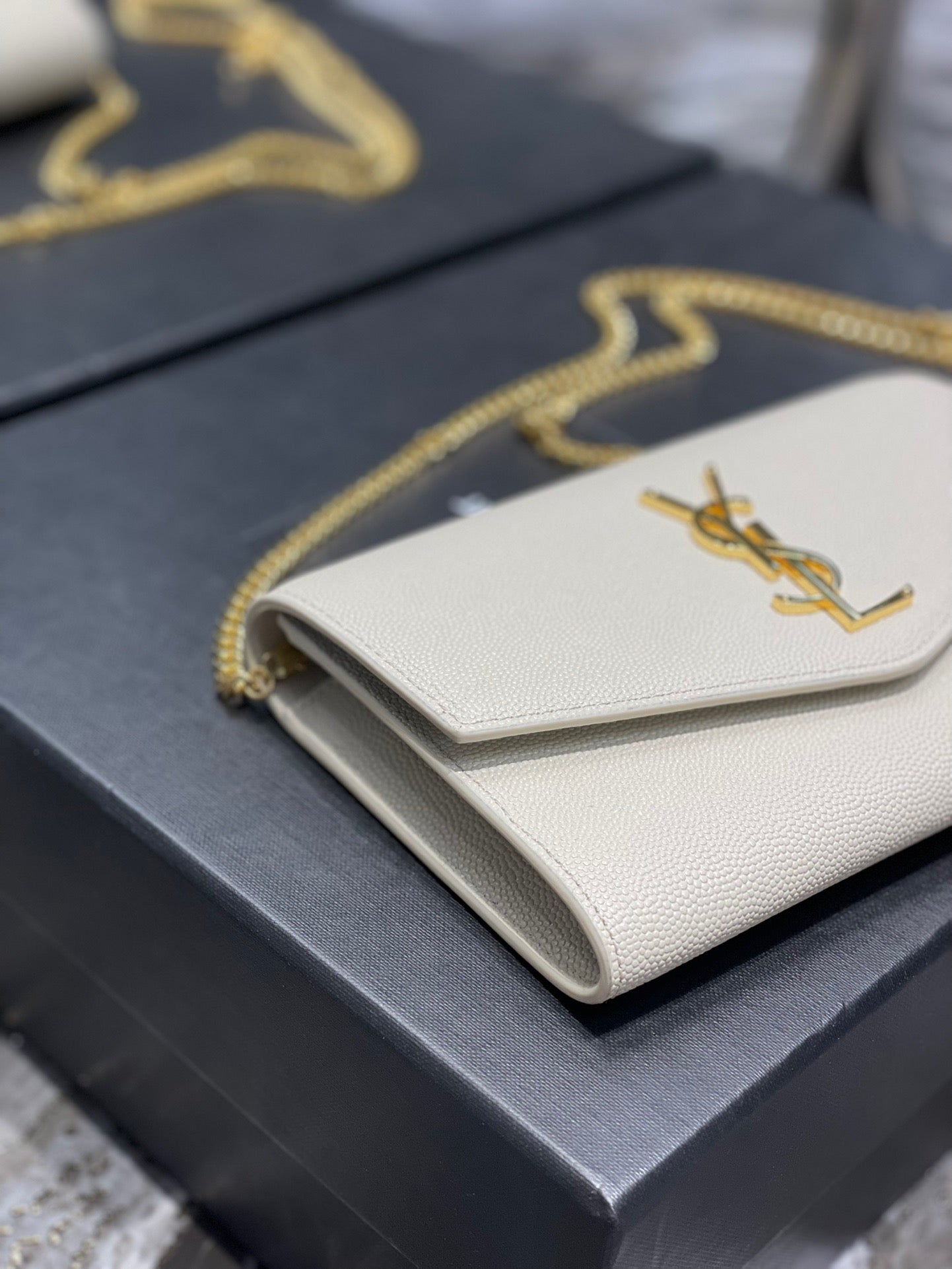 YVT Envelope