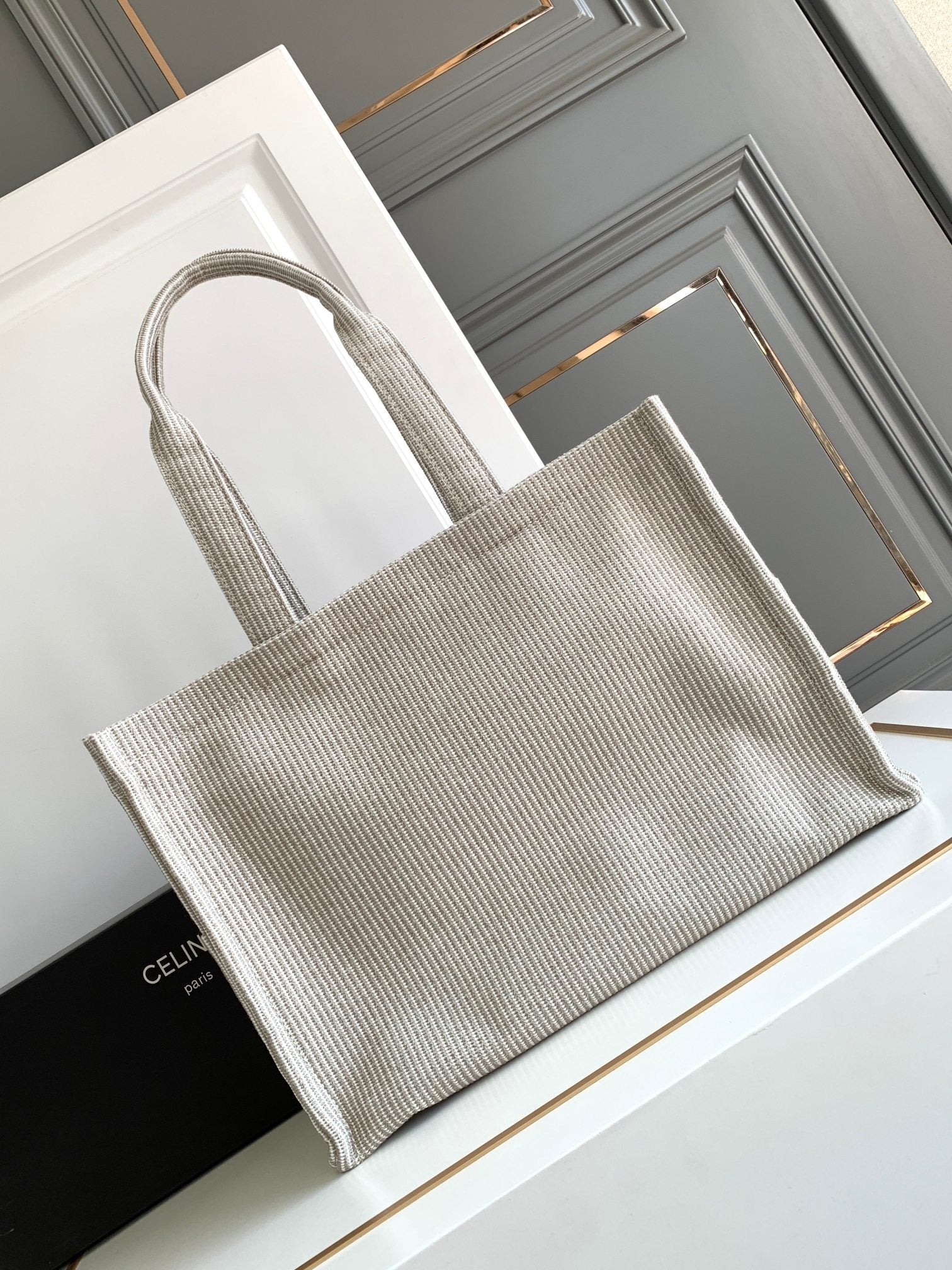 CE Triomphe Tote