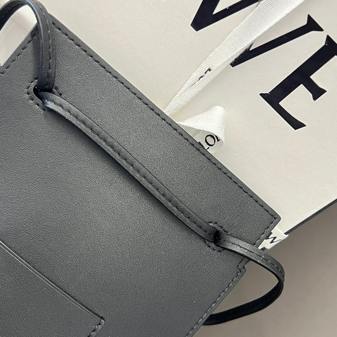 LW Sling Bag