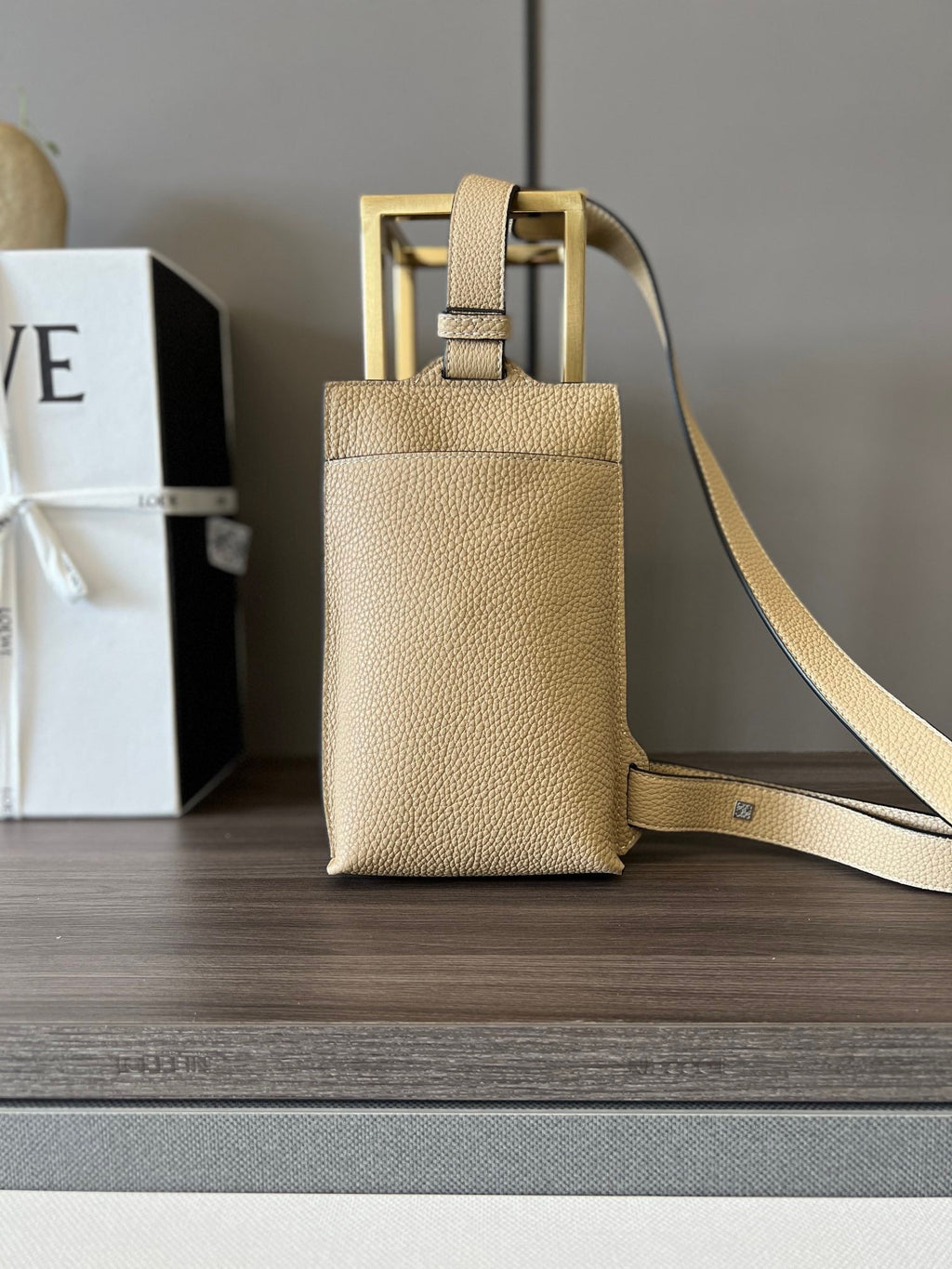 LW Sling Bag