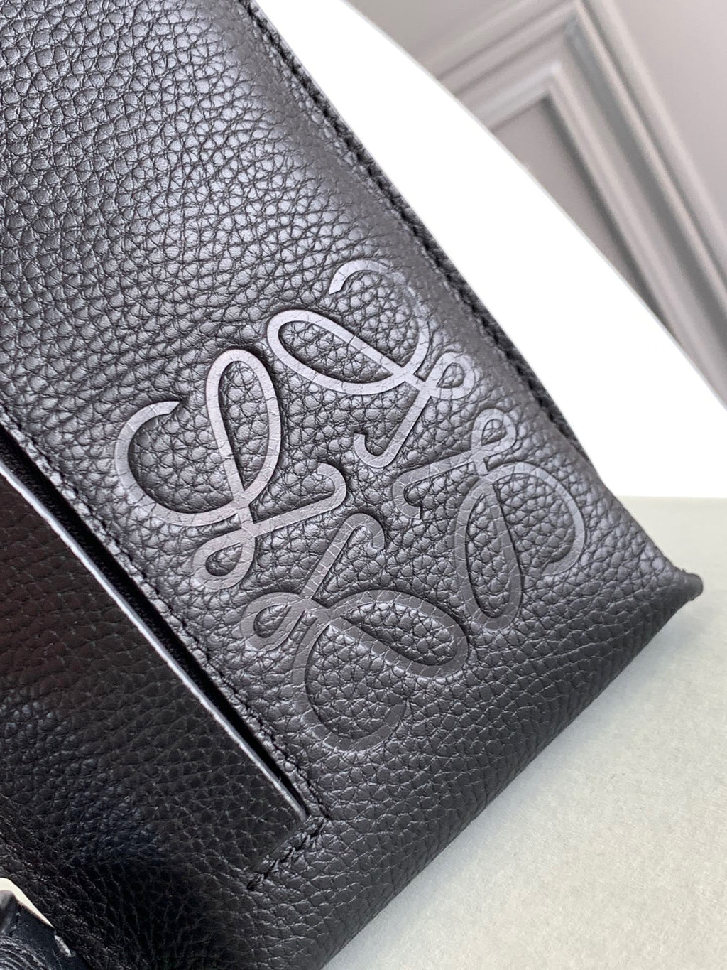 LW Sling Bag