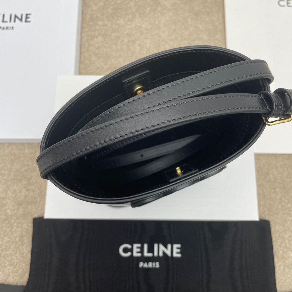 CE Triomphe Bucket